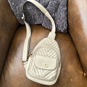 Bag, mini 1 strap back pack